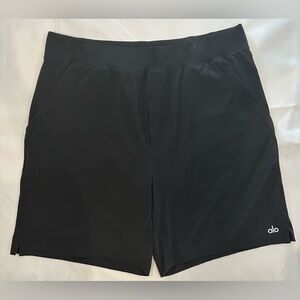 Professional Athletes Alo Performance Training Shorts
Black- See Measurements